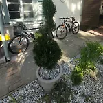 Midi Terrace Wifi Carparking Maison d'hôtes 3*