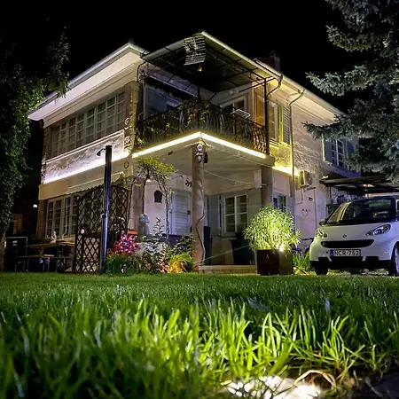 Midi Terrace Wifi Carparking