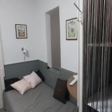 בית הארחה Midi Room, Free Parking, Terrace, Ac, Wifi שיופוק